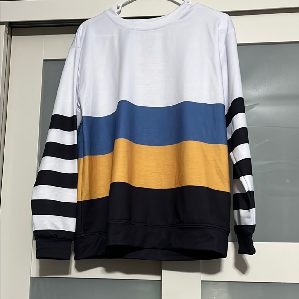 White and Blue Crew Neck Sweater sz M